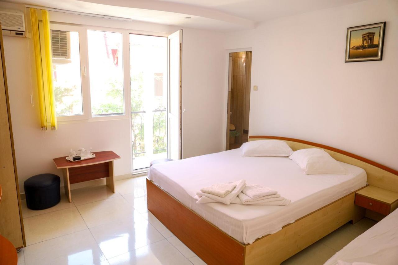 Complex Casa Leul